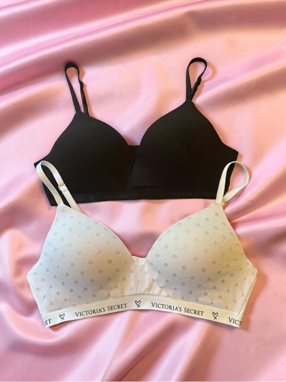 Victoria's Secret Black and White Wireless Seamless Bras - Duo Pack
